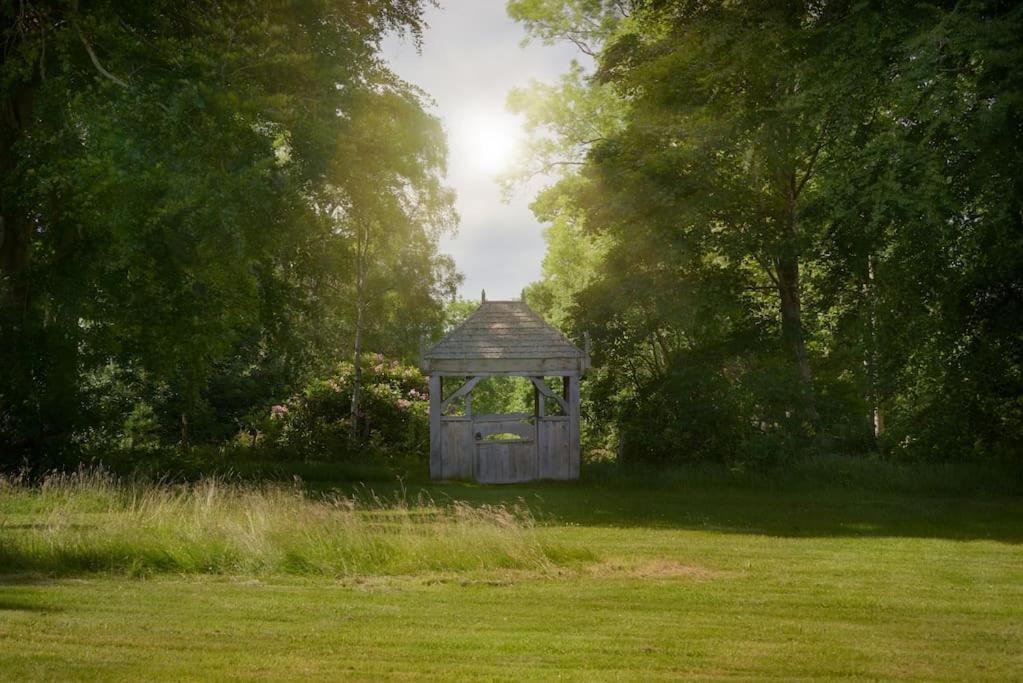 Idyllic 12 Bedroom Country Home Forres Eksteriør bilde